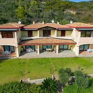 Le Domus De Chia_tipo A Casa vacanze